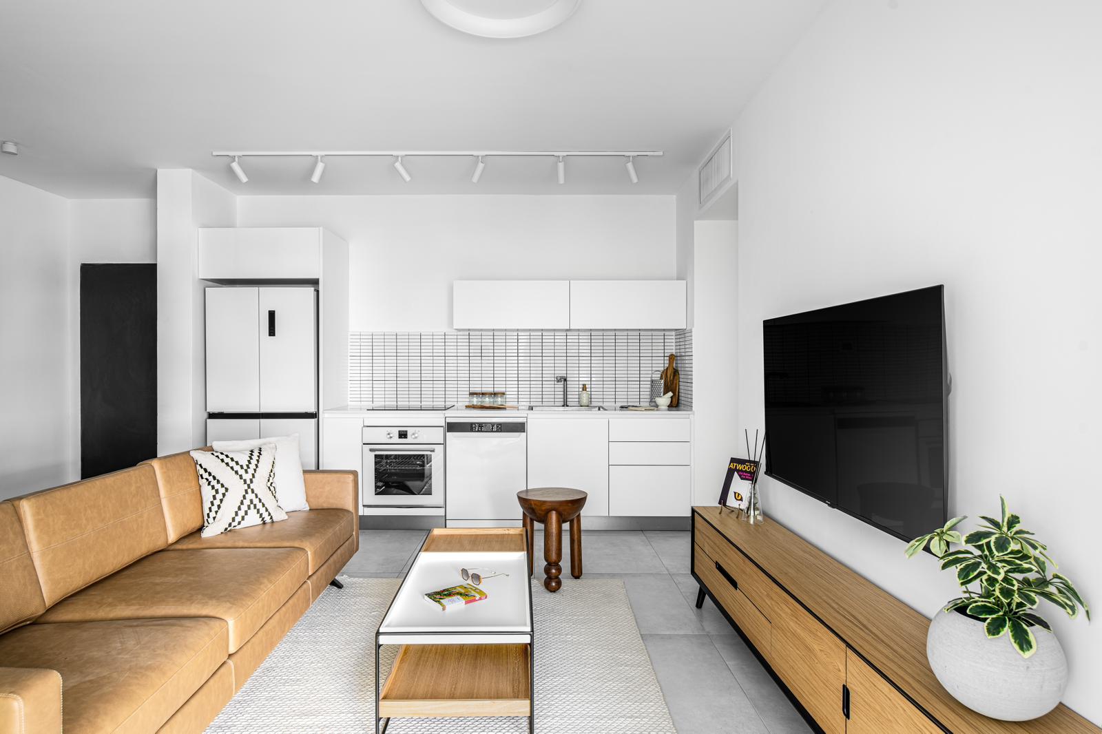 High-end finishes in luxury urban residence