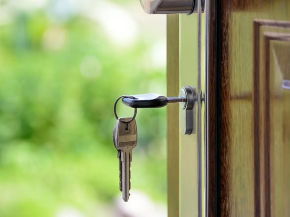 top-10-reasons-hire-real-estate-agent-israel